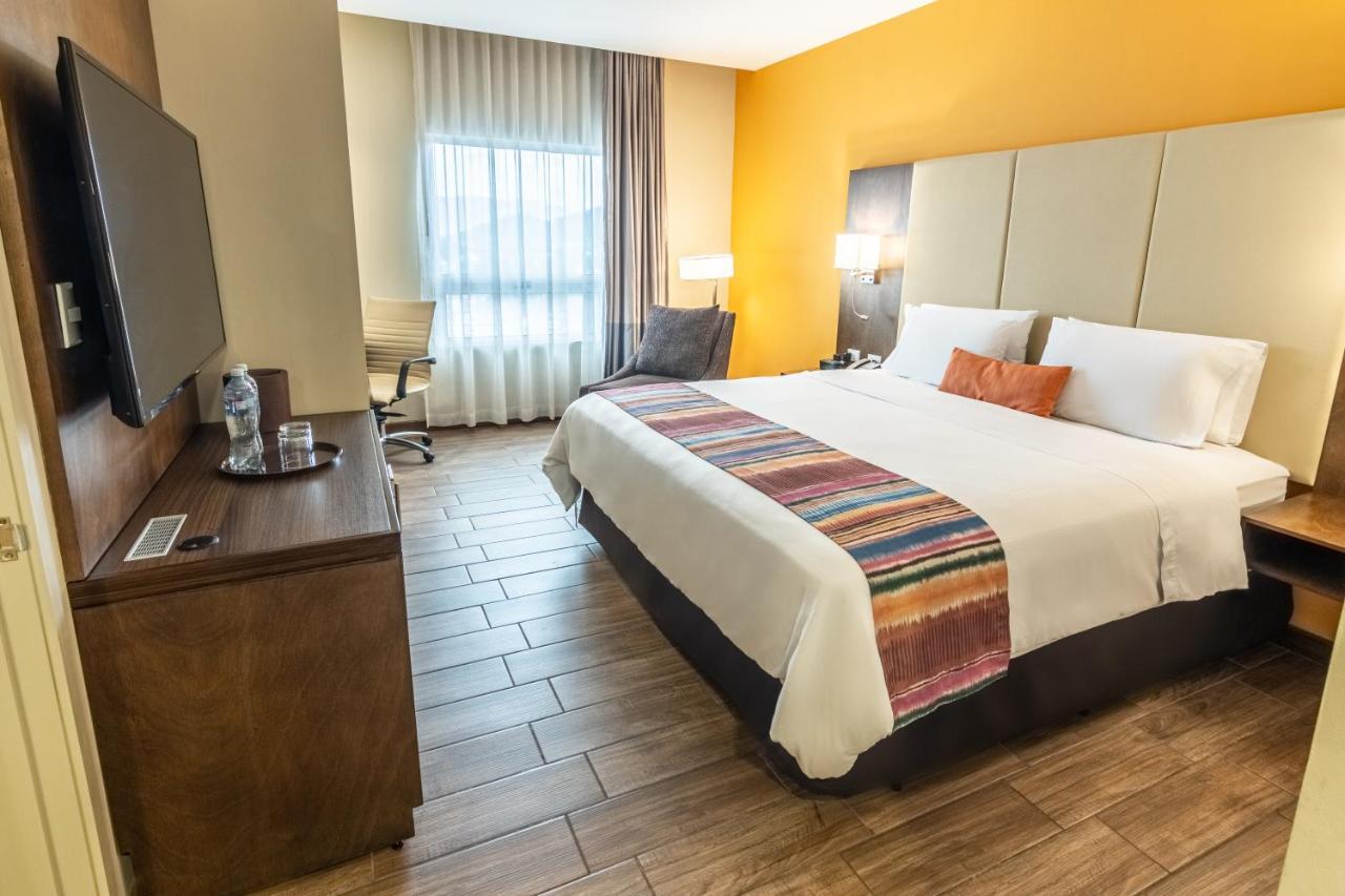 Latam Plaza Pradera